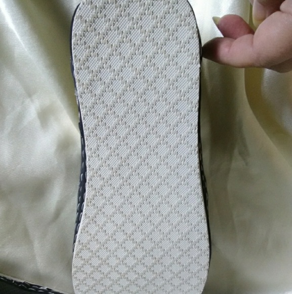 NIB new men's Brix slip on shoes - Picture 4 of 6